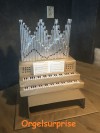 Orgel surprise